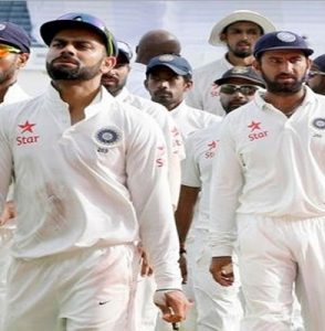 கோஹ்லி இரட்டை சதம்: வெற்றியை நோக்கி இந்தியா