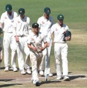 மீண்டும் ஓகீஃப் அபாரம்: 3-வது நாளில் 333 ரன்களில் இந்தியா மோசமான தோல்வி