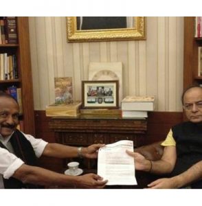 நிதி அமைச்சர் அருண் ஜெட்லி – வைகோ சந்திப்பு: தமிழக விவசாயிகளின் கோரிக்கையை முன்வைத்தார்