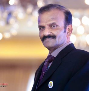 நேற்று மாலை மக்களின் நன்மதிப்பைப் பெற்ற கனடாவின் மூத்த பத்திரிகையான உதயன் பத்திரிகை ஆசிரியர் திரு. நாகமணி லோகேந்திரலிங்கம் அவர்களால் நடாத்தப்பட்ட சர்வதேச விருதுவிழா