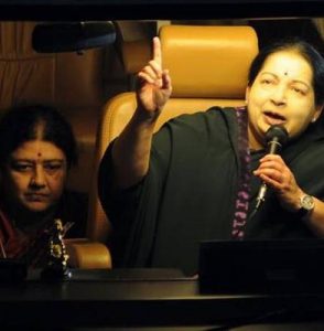 ‘நீதிமன்றத்துடன் விளையாட வேண்டாம்’ : ஜெயலலிதாவின் மகன் என உரிமை கோரிய நபருக்கு நீதிபதி கடும் எச்சரிக்கை