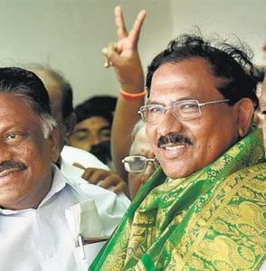 ஓபிஎஸ் தலைமையில் மீண்டும் அதிமுக ஒன்றிணைந்து இரட்டை இலையைப் பெற்றிடுவோம்: மாஃபா பாண்டியராஜன்