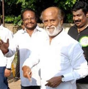 ஆர்.கே.நகர் தேர்தலில் யாருக்கும் ஆதரவில்லை: ரஜினிகாந்த் அறிவிப்பு