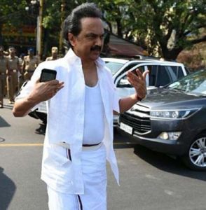 சபாநாயகரை நீக்கக்கோரிய திமுகவின் நம்பிக்கையில்லாத் தீர்மானம் தோல்வி
