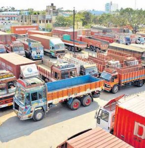 தமிழக அளவில் லாரி உரிமையாளர்கள் வேலைநிறுத்தப் போராட்டம் வாபஸ்