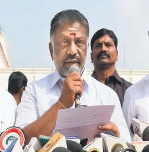 முதல்வர், அமைச்சர்களுடன் தம்பிதுரை தீவிர ஆலோசனை: அதிமுக அணிகள் இணைவதாக தகவல்
