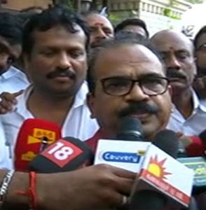 டிடிவி தினகரன் மீது பொய் வழக்கு; எங்கள் பக்கம் 87 எம்.எல்.ஏ.க்கள் உள்ளனர் – நாஞ்சில் சம்பத்
