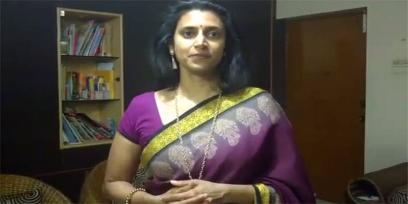 கருத்துச் சுதந்திரத்தின் எல்லை என்ன?- கார்ட்டூனிஸ்ட் பாலாவின் கைதும் நடிகை கஸ்தூரியின் கருத்தும்