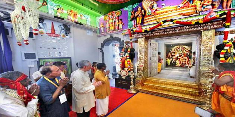 சிங்கப்பூரில் 164 ஆண்டுகள் பழமை வாய்ந்த பெருமாள் கோயில் கும்பாபிஷேகம்: பிரதமர் லீ சீன் லூங் பங்கேற்பு