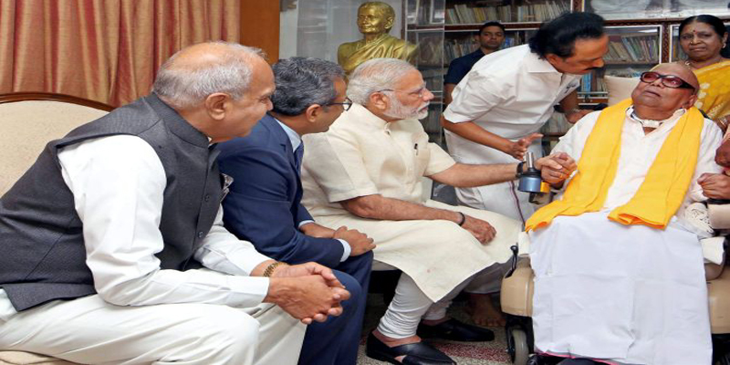 திமுக தலைவர் கருணாநிதி மறைவு: ஜனாதிபதி, பிரதமர் மோடி இரங்கல்