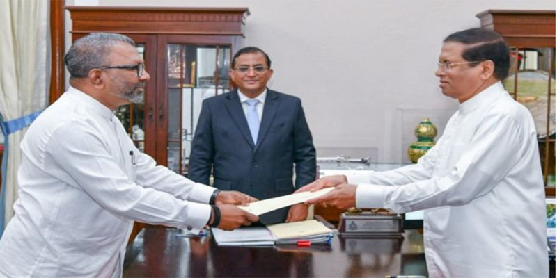இலங்கை வட மாகாண ஆளுநராக முதன்முதலாக தமிழர் நியமனம்