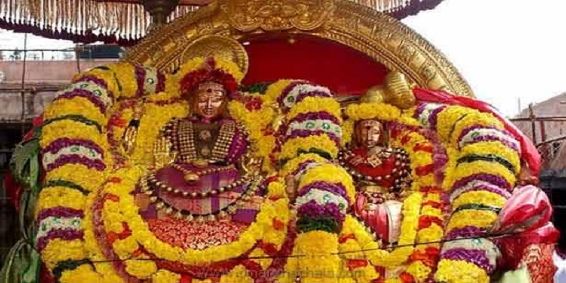 ஆயிரக்கணக்கான பக்தர்கள் வழிபாடு – அருணாசலேஸ்வரர் கிரிவலம்