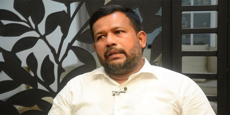இலங்கை மக்கள் காங்கிரஸின் தலைவருமான ரிஷாட் பதியூதீன் கைது