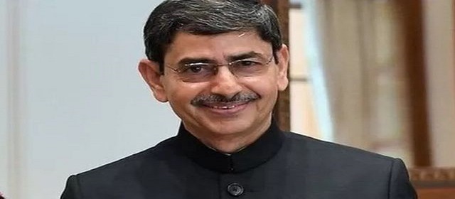 தமிழ்நாடு ஆளுநரை திரும்பப் பெற குடியரசுத் தலைவரை நாடும் திமுக: வீண் முயற்சியா?யில் விழுந்ததால் பரபரப்பு