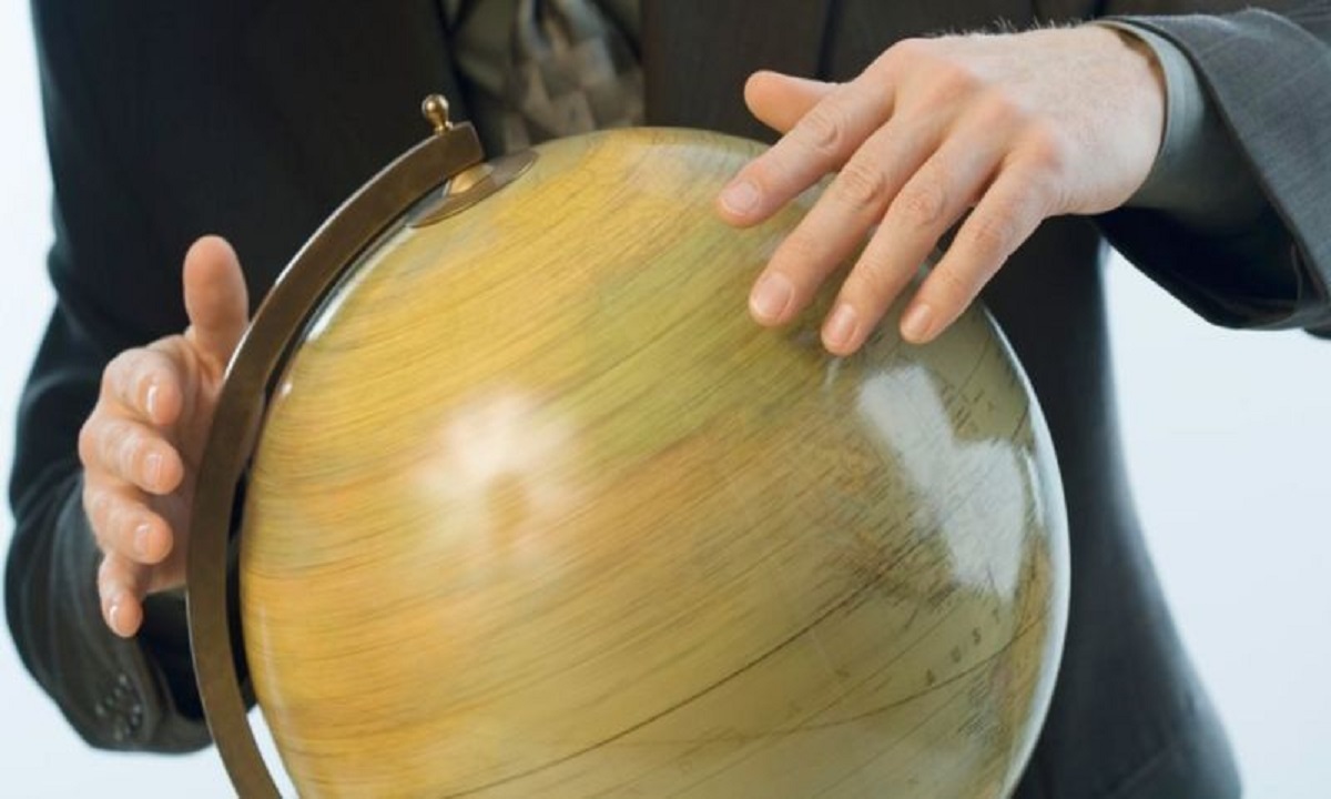 பூமி சுழலும் அச்சு 80 செ.மீ. கிழக்கில் நகர இந்தியர்களும் ஒரு காரணம் – எப்படி தெரியுமா?