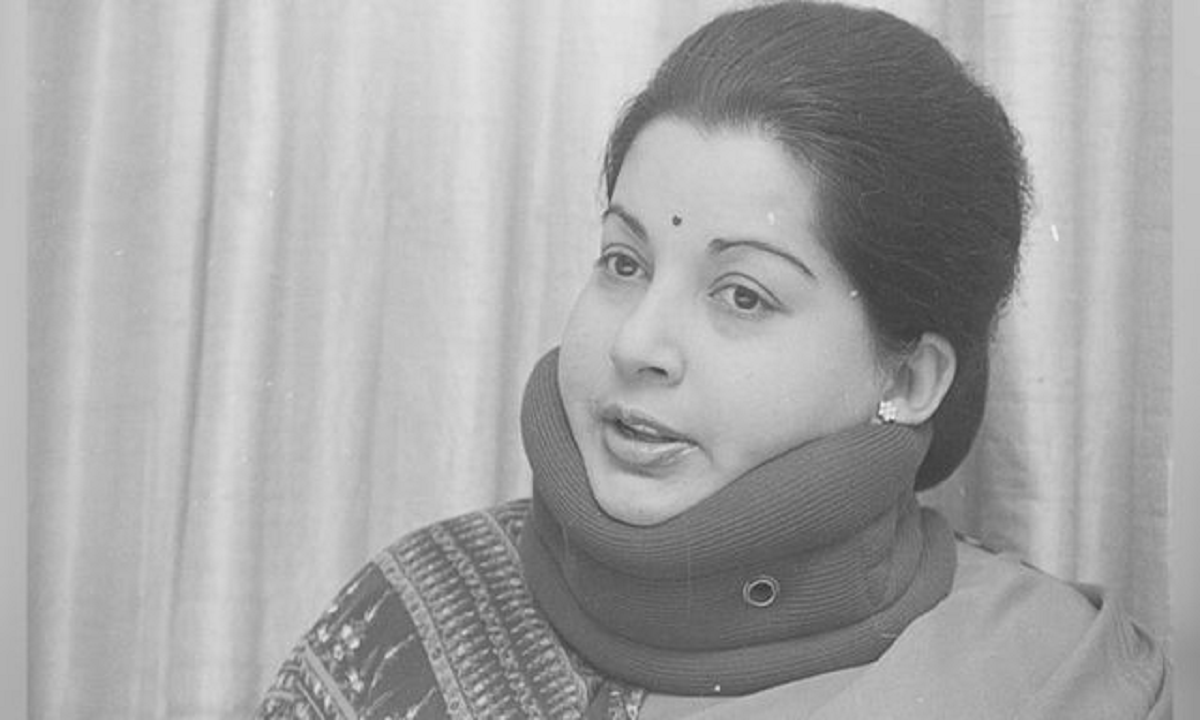 ஜெயலலிதா சேலை கிழிப்பா? சட்டமன்ற நிகழ்வுகளை நேரில் கண்ட பத்திரிகையாளர்கள் கூறுவது என்ன?