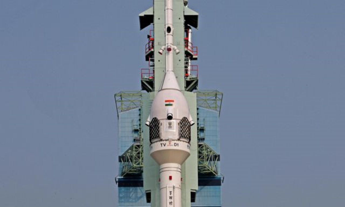 மனிதர்களை விண்வெளிக்கு அனுப்பும் ககன்யான் திட்டம்: இஸ்ரோ என்ன செய்யப் போகிறது?